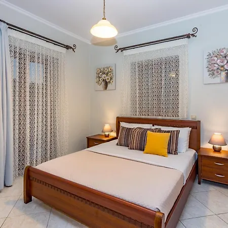 Stone Lika Holiday home *